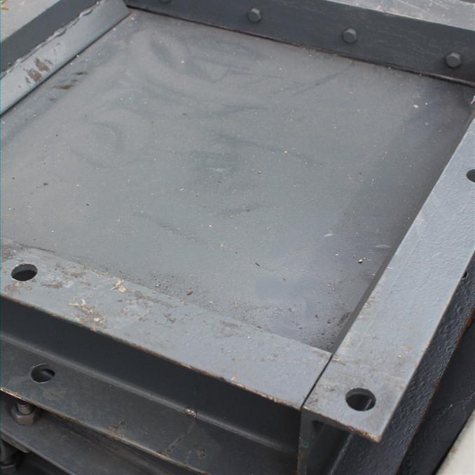 手動(dòng)插板閥殼體